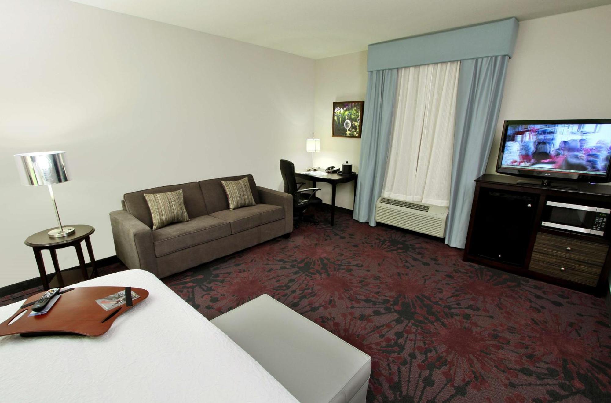 Hampton Inn & Suites Winnie Εξωτερικό φωτογραφία